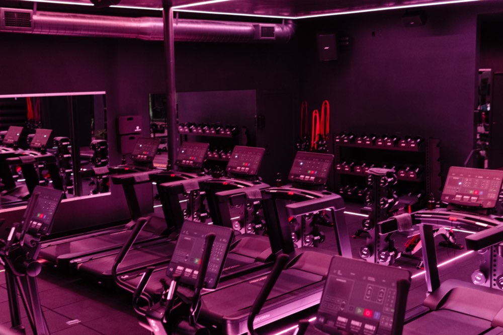 The Cardio zone on the Society 3 training floor in Woodland Hills